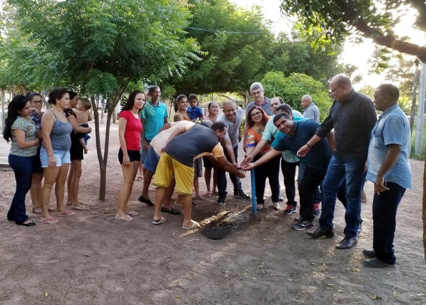 Prefeitura de Altos entrega mais dois sistemas de abastecimento de água na zona rural